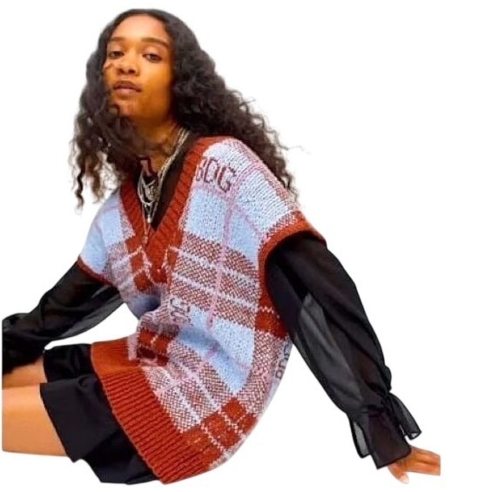 BDG Plaid Knit Sweater Vest – Brown & Blue, Size Small Very Oversized‎